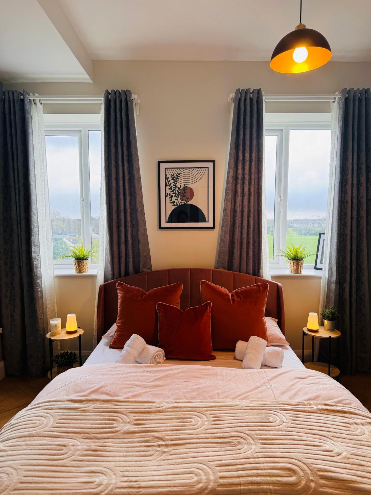 Finnstown Hall- Private Room In Shared Apartment With The Host Dublin Exterior foto